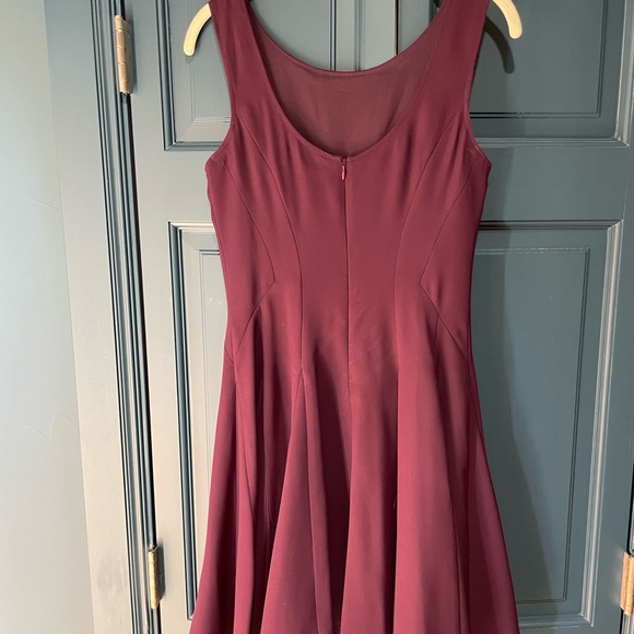 Theory dark purple dress Flowy skirt excellent condition Neiman Marcus size 4 - Picture 4 of 5